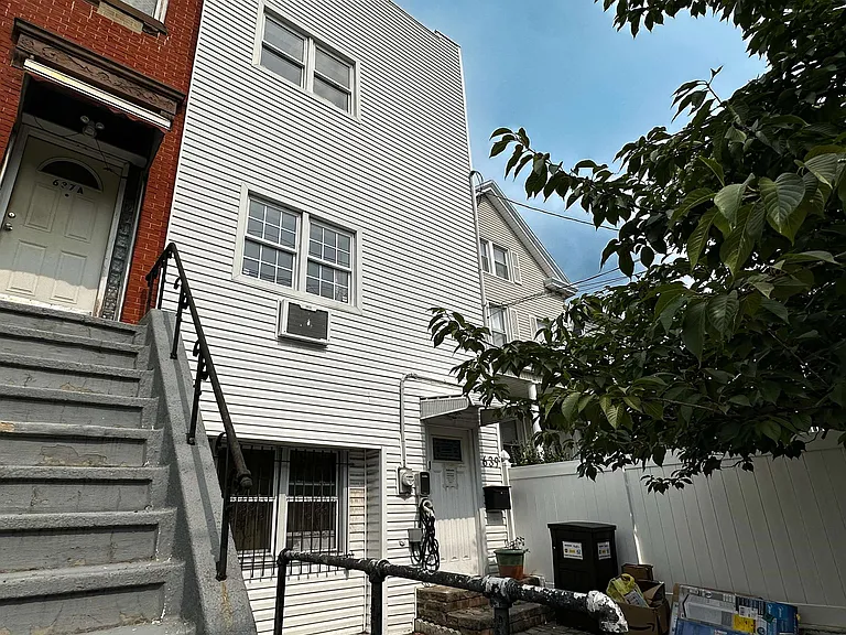 639 Palisade Ave #2 — Photo 35