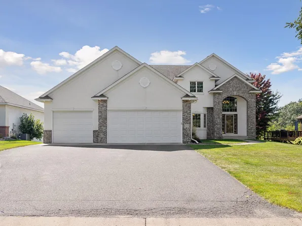 6335 Langer Ln, Lino Lakes, MN 55038