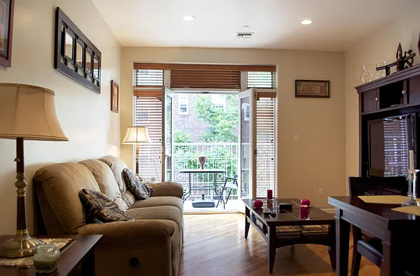 Sold by Fillmore | media 9
