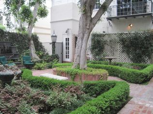1014 N Doheny Dr APT 4, West Hollywood, CA 90069