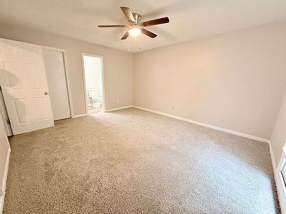 3rd image of 302 Park Ave