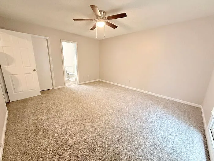 302 Park Ave — Photo 7