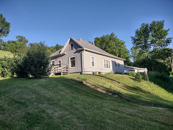3rd image of 210 Schley St