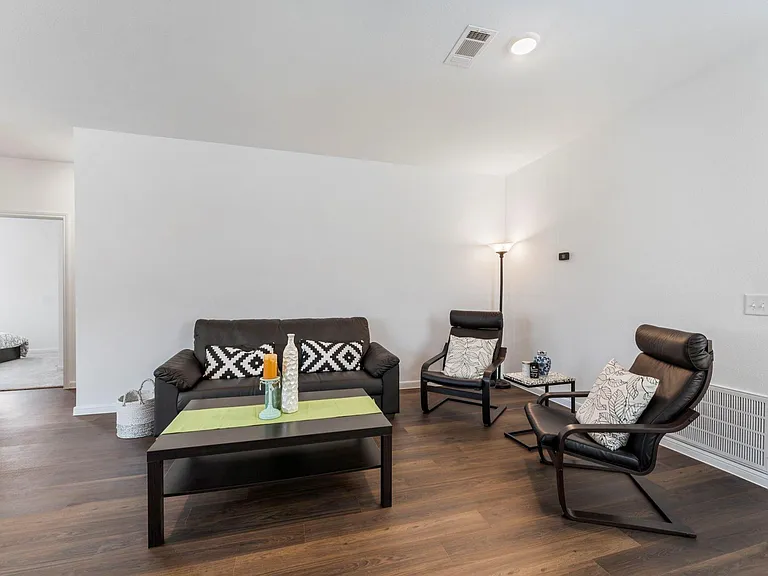 14483 Cedar Ledge Ln — Photo 10