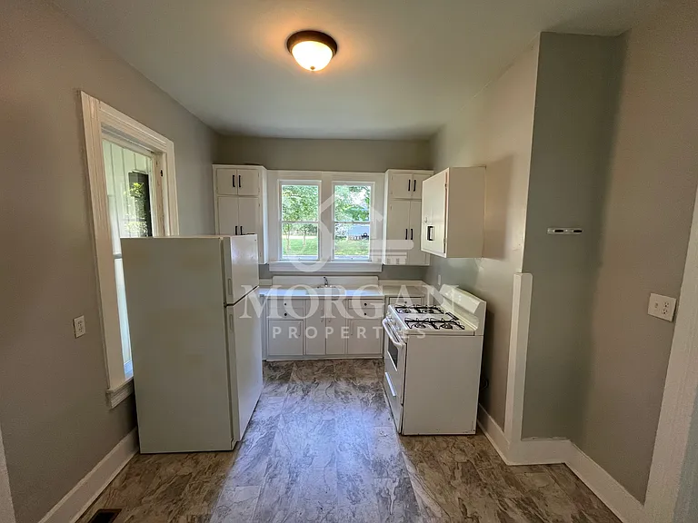 903 College Dr #1 — Photo 4