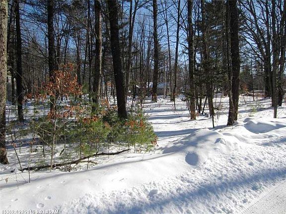 4th image of 3 Pinetree Dr