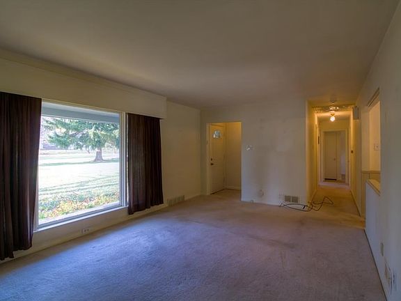 2nd image of 9561 Central Ave