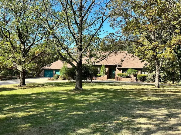 1556 S Highway Ee, El Dorado Springs, MO 64744