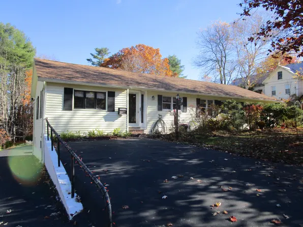 146 East Main Street, Paris, ME 04281