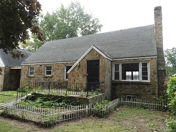 3rd image of 6918 Wellington Dr