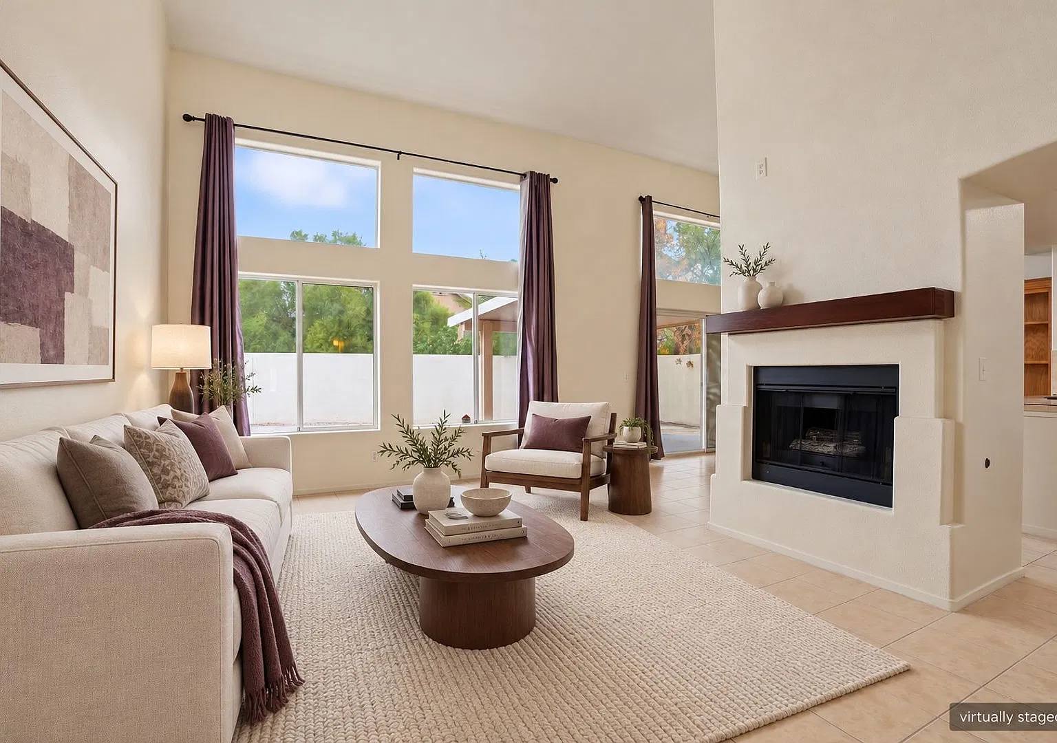 Sparkling Pool Home on a Corner Lot Vaulted Ceilings, Solar & Washer/Dryer Included — Photo 2
