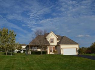 209 N Millstone Cir, Pataskala, OH 43062