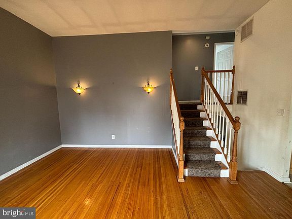 5th image of 16 Falmouth Rd