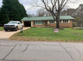 155 Lakeside Dr, Forest City, NC 28043