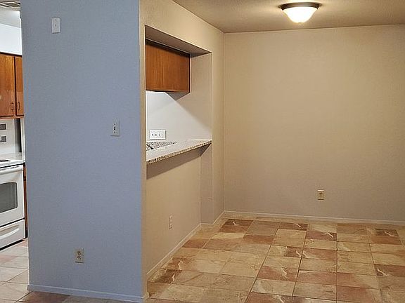 5th image of 510 E Denton Dr APT 60