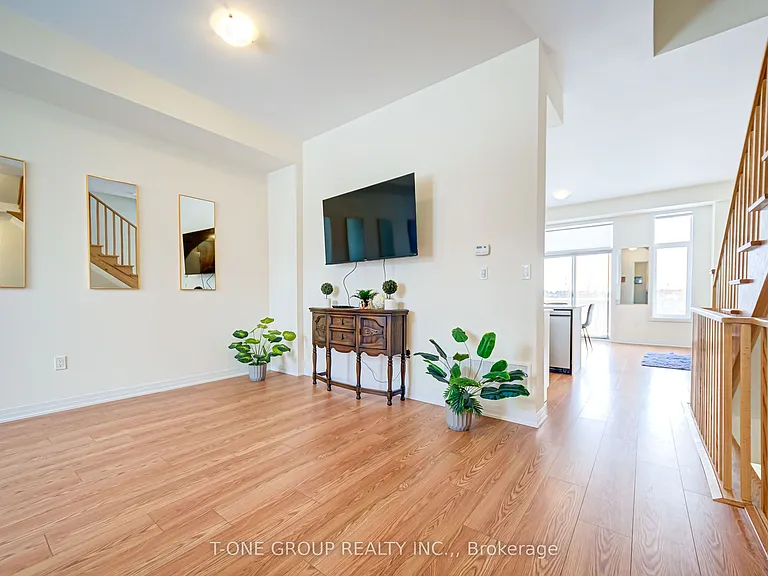 83 Millman Ln — Photo 5