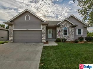 1212 Earl Ct, Plattsmouth, NE 68048