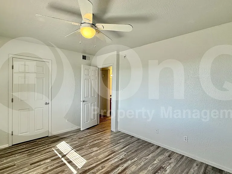 2537 W Georgia Ave #6 — Photo 11