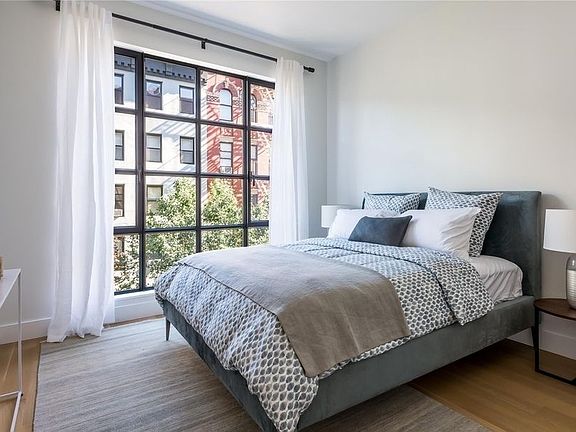 3rd image of 145 Ludlow St APT 4F