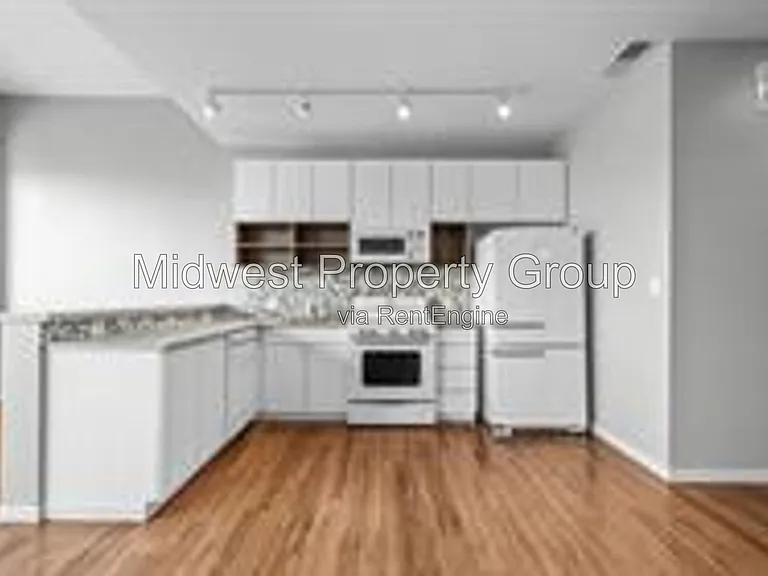 4100 Lindell Blvd #202 — Photo 3