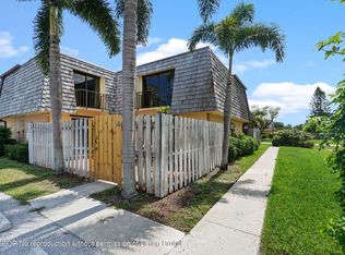 312 Lake Arbor Dr #312, Lake Worth, FL 33461