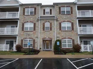 1 Monarch Trace Ct APT 204, Chesterfield, MO 63017