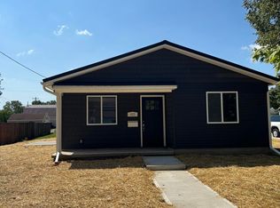 437 McBarnes St, Decatur, IN 46733