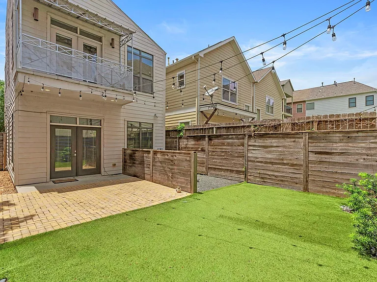 1410 Knox St — Photo 39