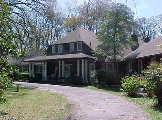 2017 Neelley Rd, Pleasant Garden, NC 27313