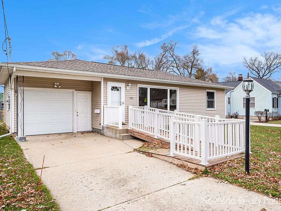 143 Montebello St SE, Kentwood, MI 49548 Zillow