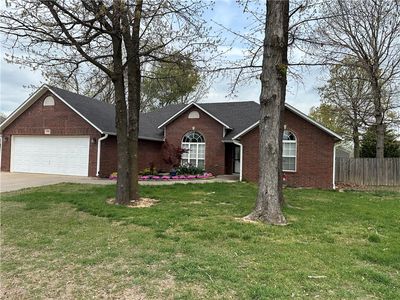 8003 David Dr, Siloam Springs, AR, 72761