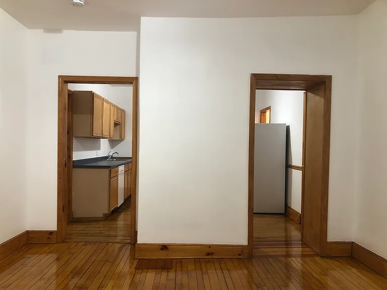 189 Lowell St #1 — Photo 4