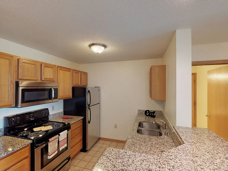 Seminole Woods Apartments — Photo 1