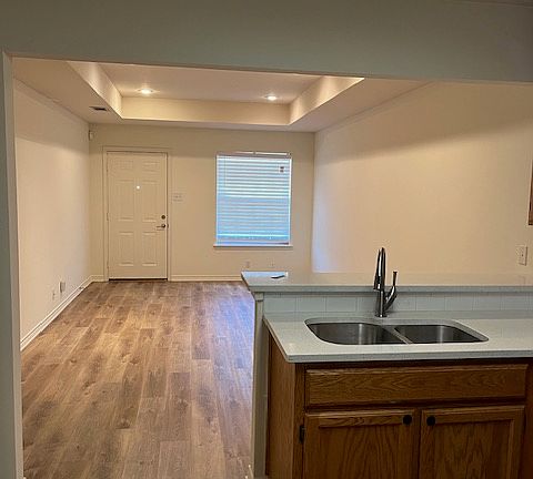 3rd image of 537 Marcel Dr #537