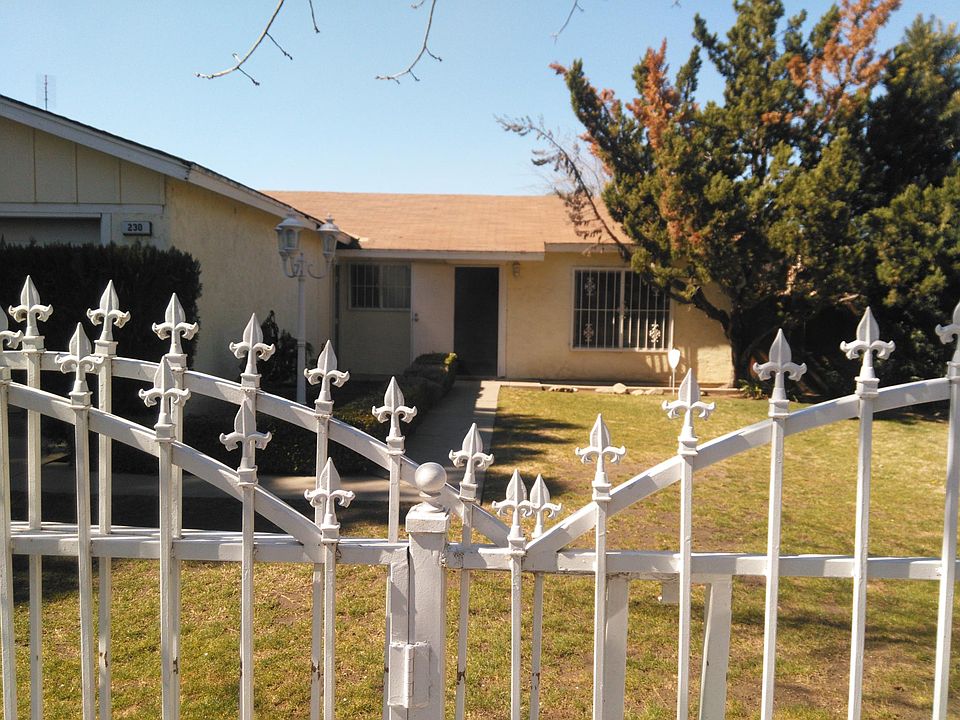 2nd image of 230 S Roughrider St