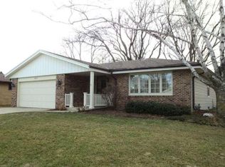 6087 Tulip Ln, Greendale, WI 53129
