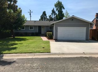 17806 Black Bart Dr, Jamestown, CA 95327