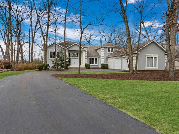 7613 Bittersweet Dr, Gurnee, IL 60031