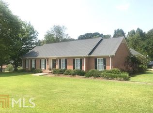 1714 N 3rd St, Lanett, AL 36863