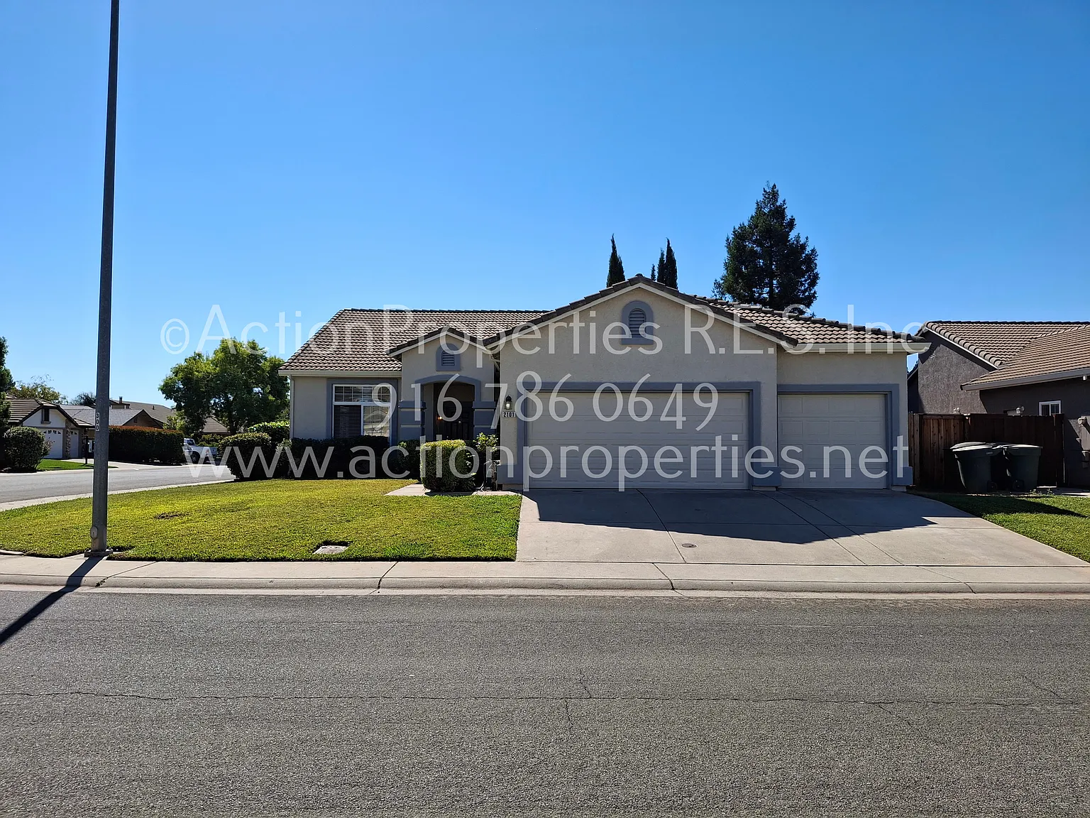 2101 Butterfield Ln photo 1