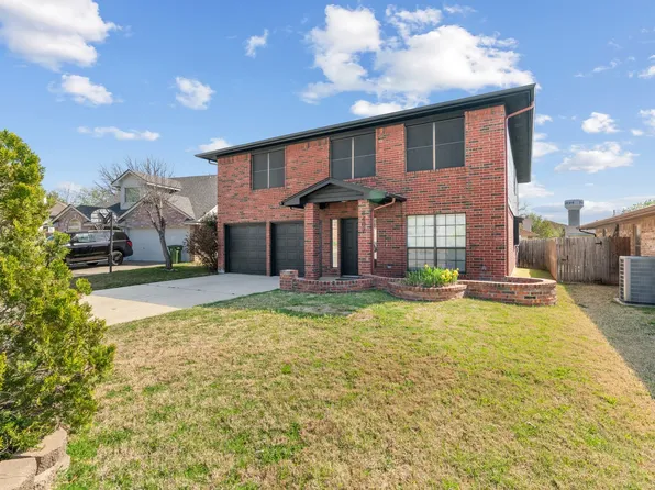 8407 Ruthette Dr, North Richland Hills, TX 76182