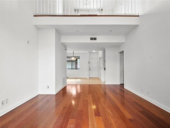 5th image of 330 Cordova St Unit 300