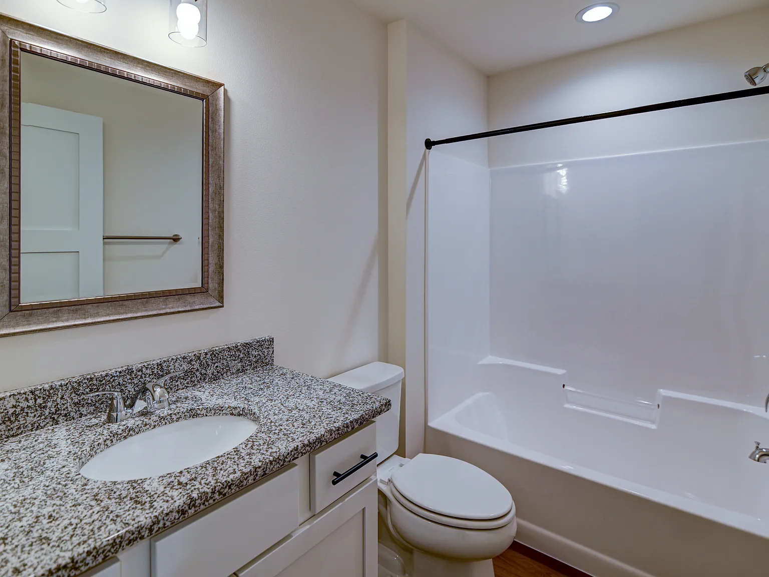 Lacy Townhomes - 4881 — Photo 3