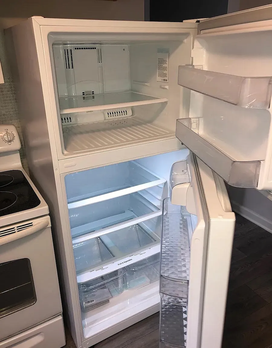 2 bed, 800 sqft, $1,200 — Photo 3