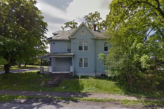 2nd image of 628 10th St NW