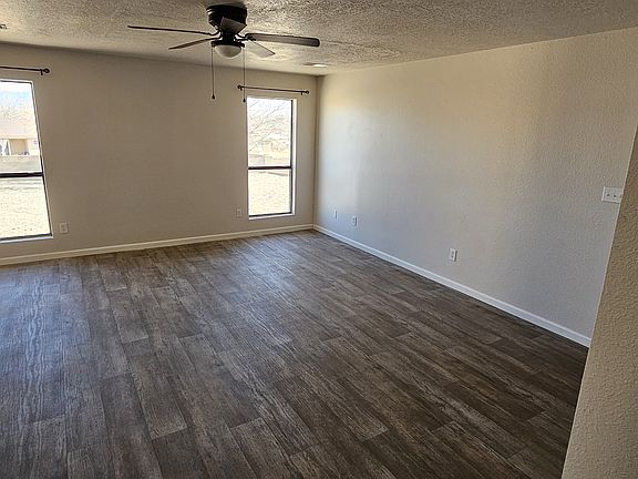 3rd image of 308 Asbury Rd NE