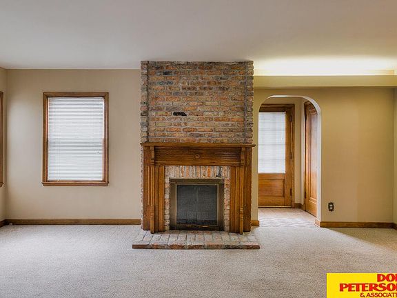 4th image of 1336 N Park Ave