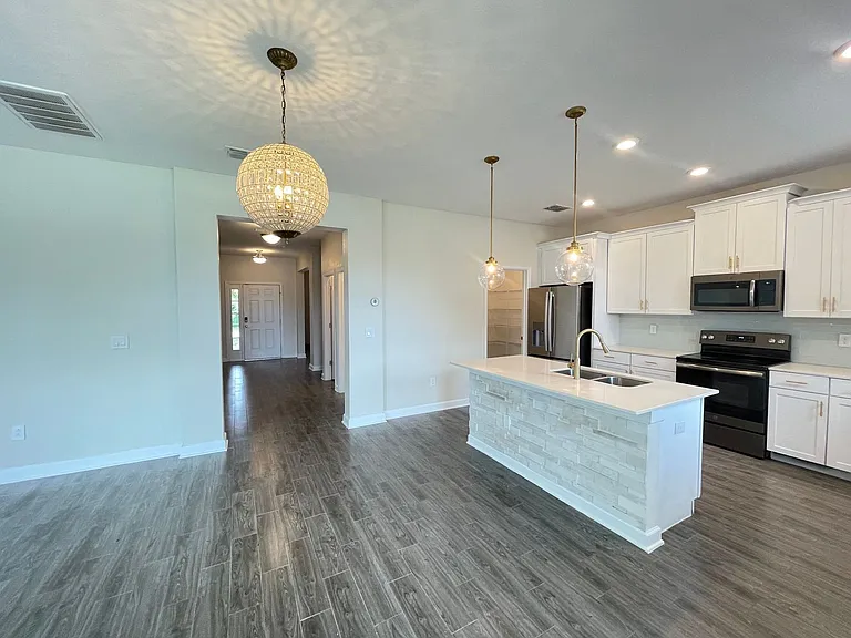 10881 Longleaf Woods Dr — Photo 4
