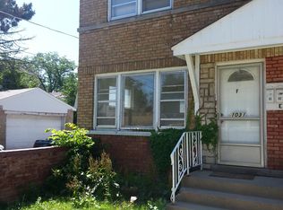 1031 Bellwood Ave, Bellwood, IL 60104