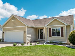 809 Brookstone Crst, Mount Horeb, WI 53572